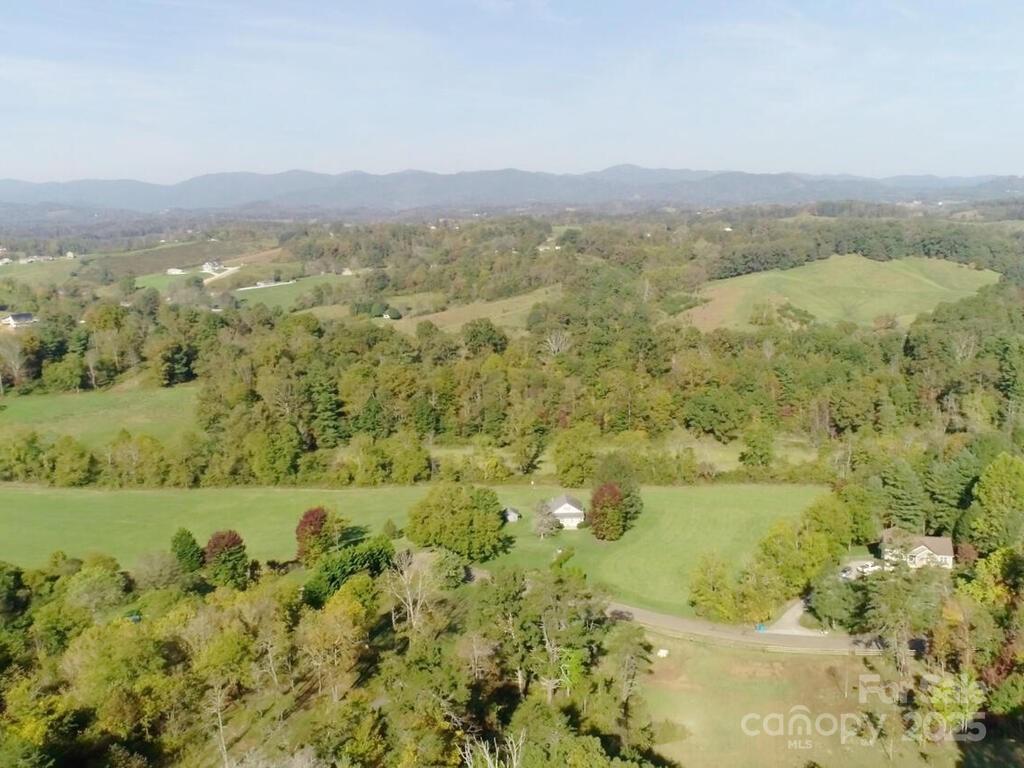 112 Saddle Ridge Drive 6
