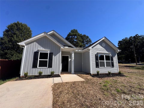 Photo of 1106 Montcalm Street, Charlotte, NC 28208 (MLS # 4430071)