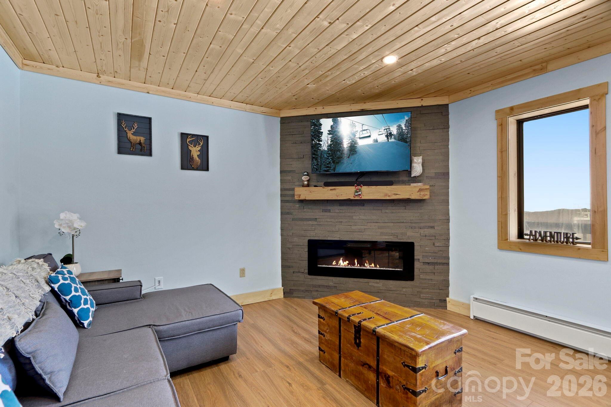 Sugar Mountain - Residential