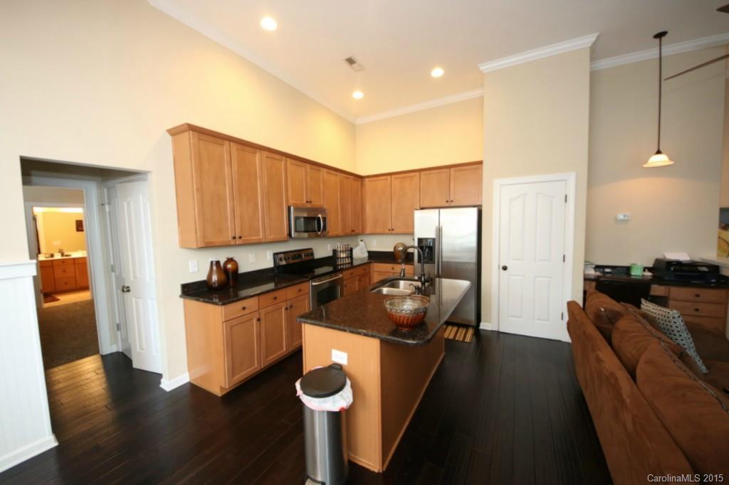 Riviera - Residential