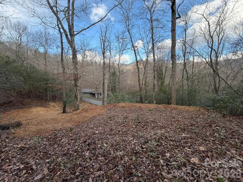 70 Knobby Lane Franklin NC 28734