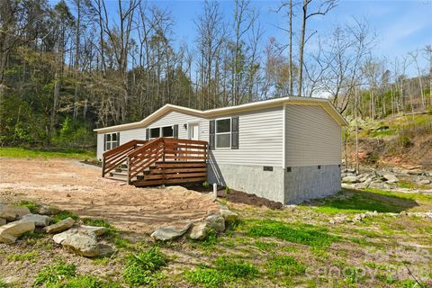 Photo of 45 Alan Retreat Road, Hendersonville, NC 28792 (MLS # 4364735)