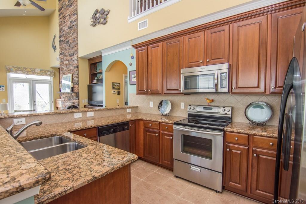 Lake Shore On Lake Wylie - Residential