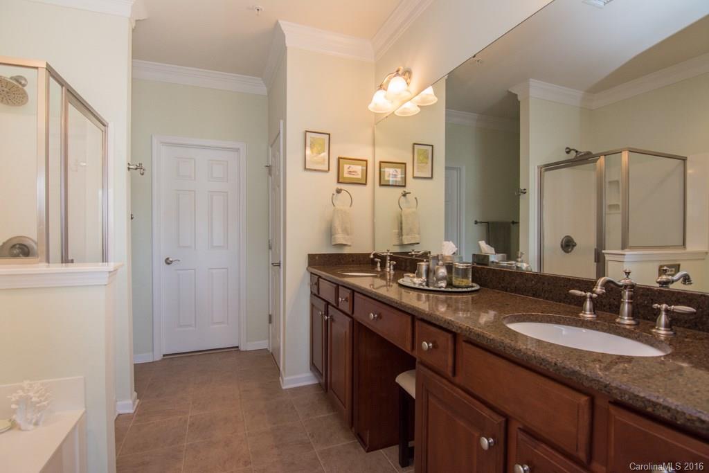 Lake Shore On Lake Wylie - Residential