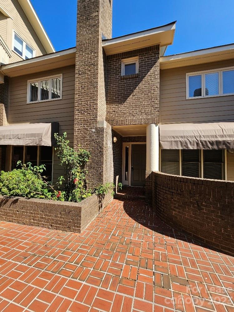 Roswell Condos - Residential Lease