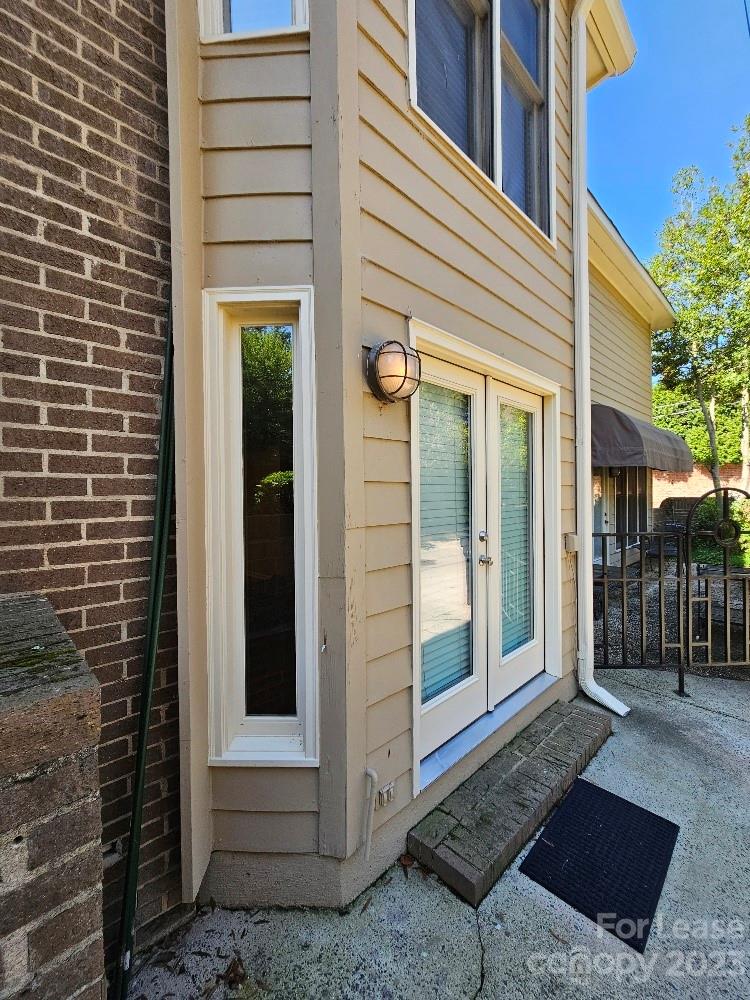 Roswell Condos - Residential Lease