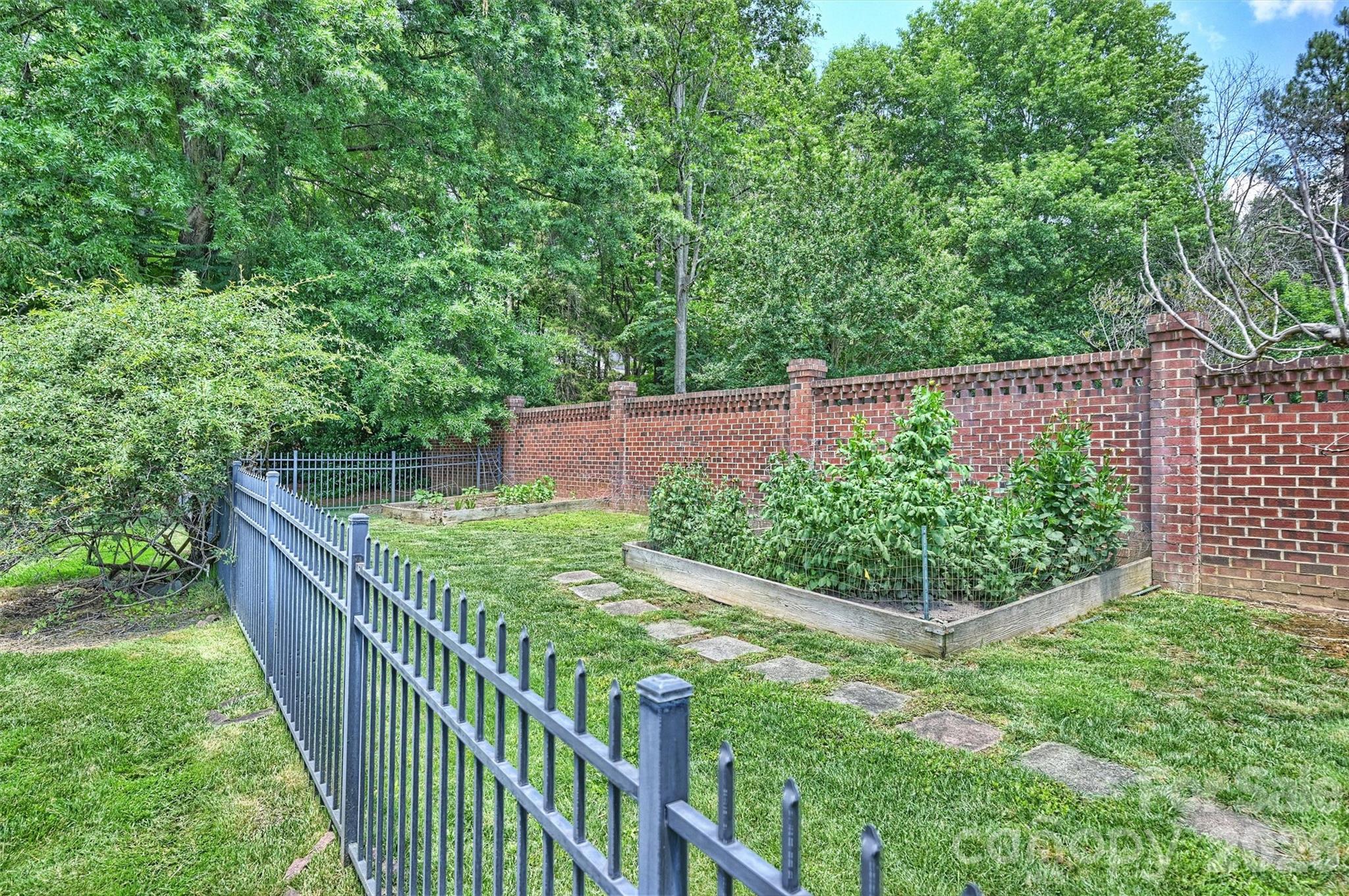 Royden - Residential