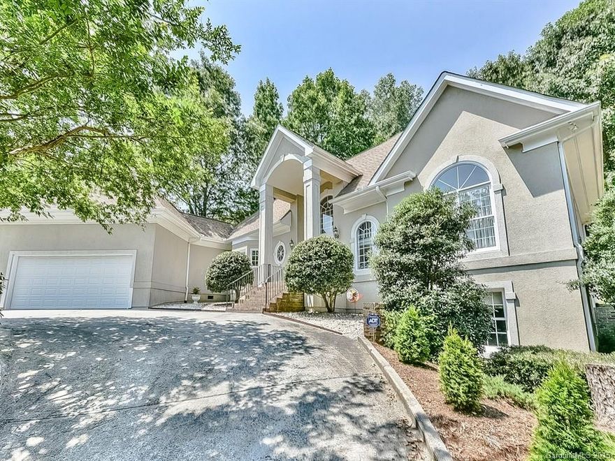 Great find! Meticulously maintained home in waterfront community. Great room features built-ins, FP. Large open kitchen & breakfast area w/bay window. Master suite w/sitting area, vaulted ceilings, his/hers closets. Separate garden tub & shower, dual vanities. 3 bedrooms and 2 full baths upstairs w/tons of walk-in attic space. Park like setting, back yard w/patio & amazing landscape.