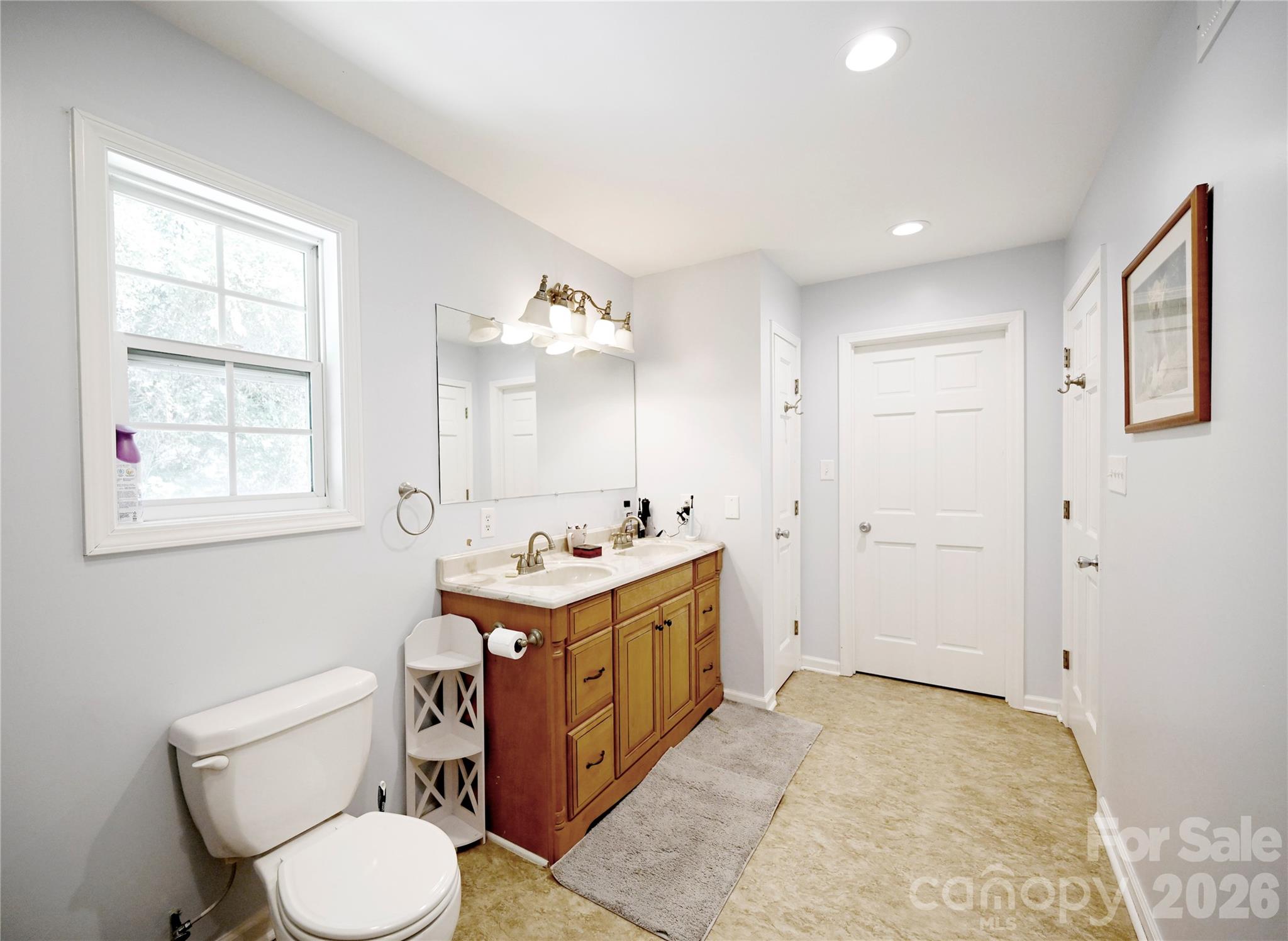Joannas Lake - Residential