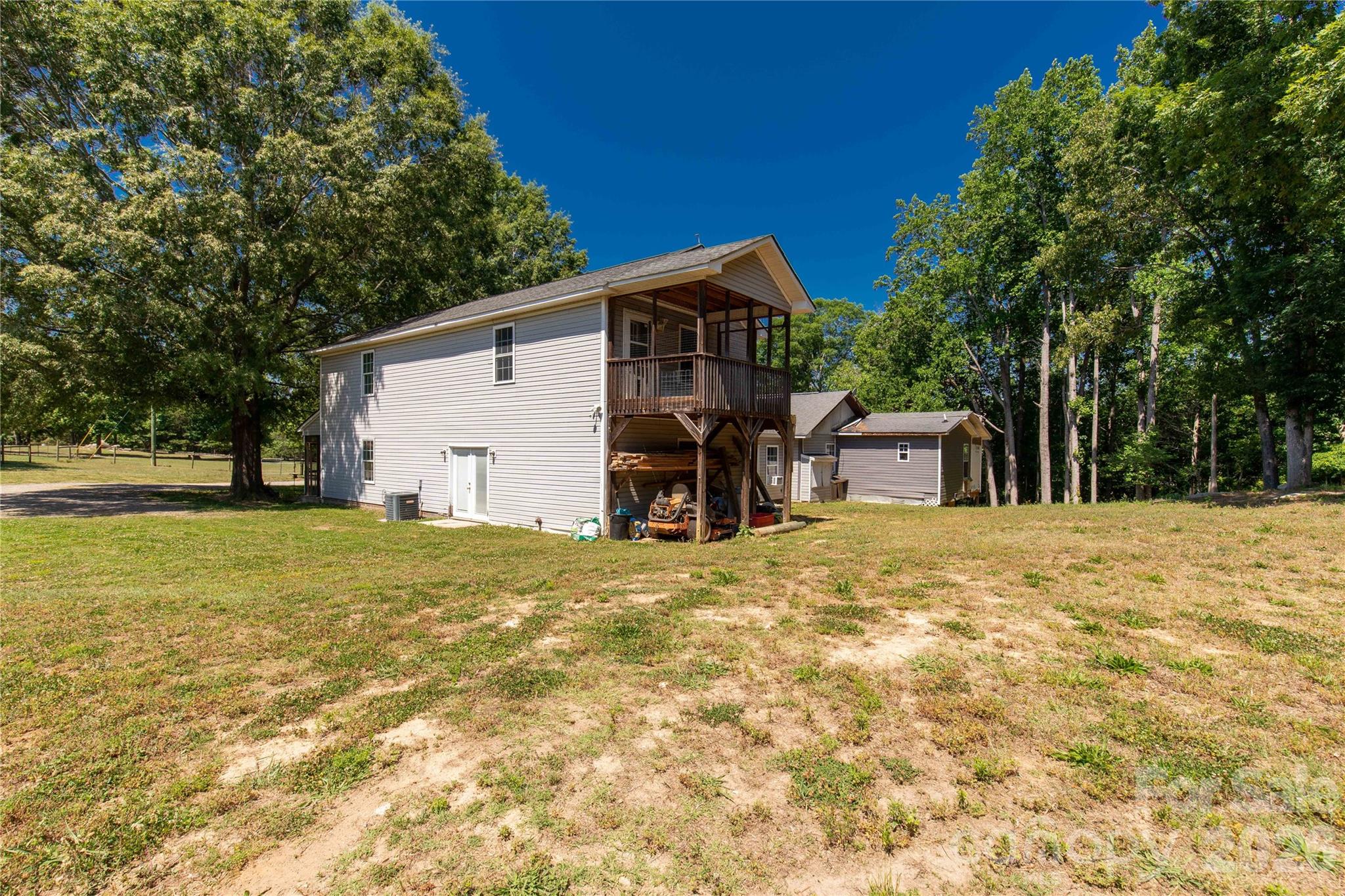 Joannas Lake - Residential
