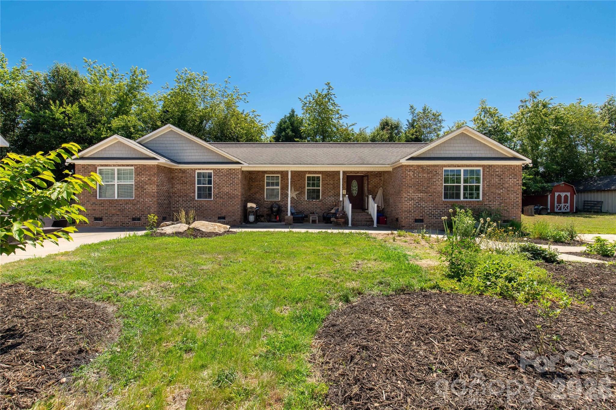 Joannas Lake - Residential
