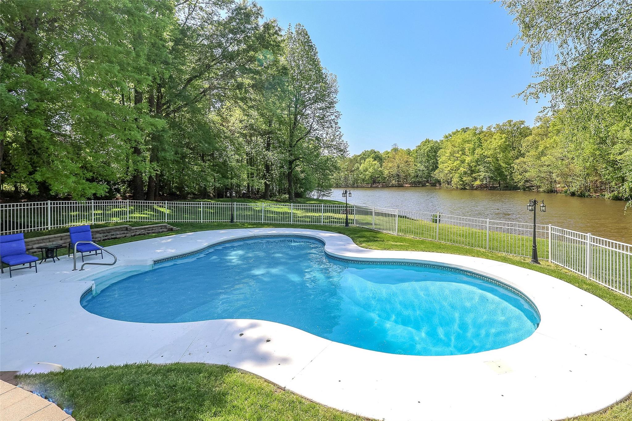 Walden Pond - Residential