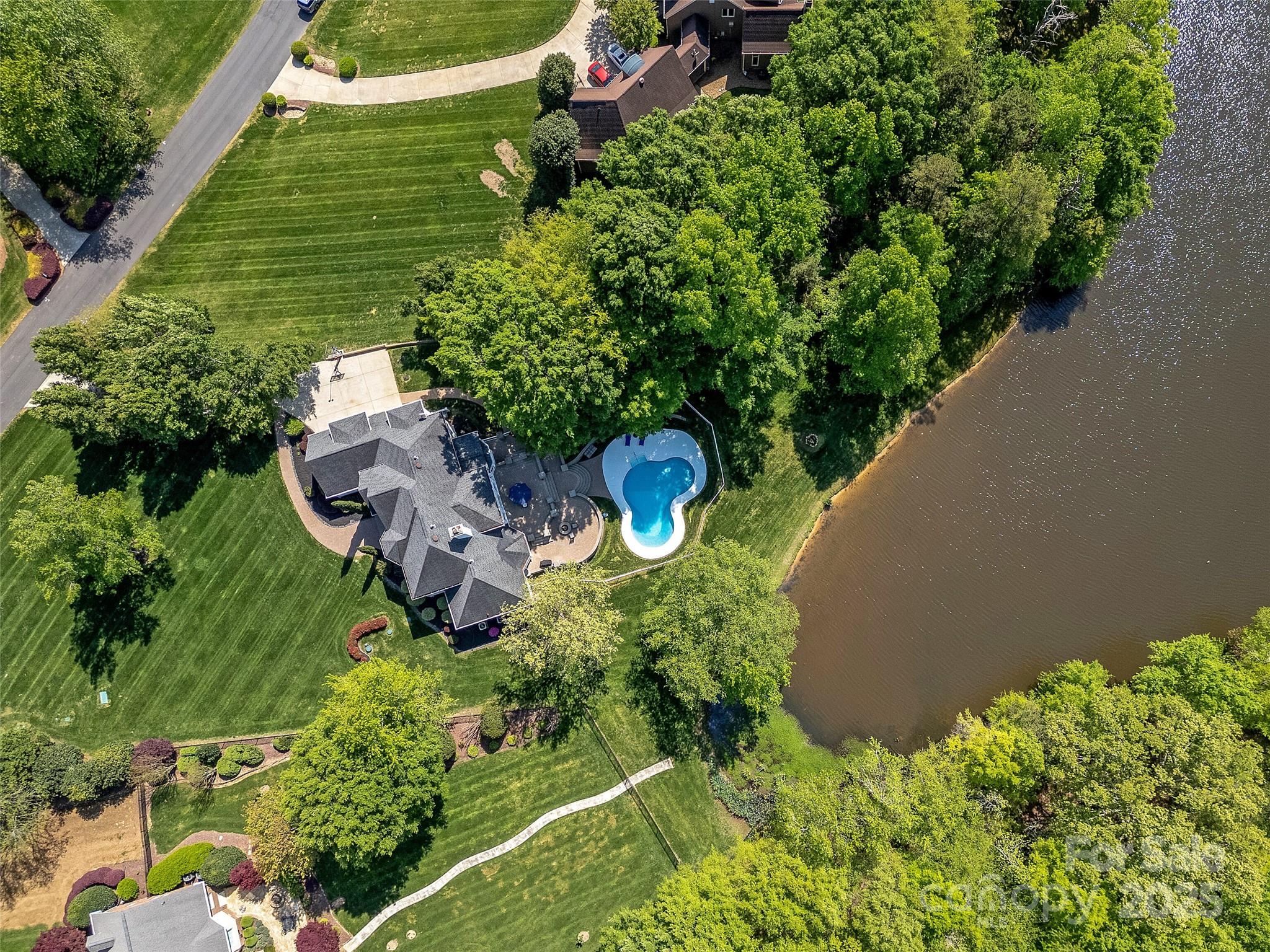 Walden Pond - Residential