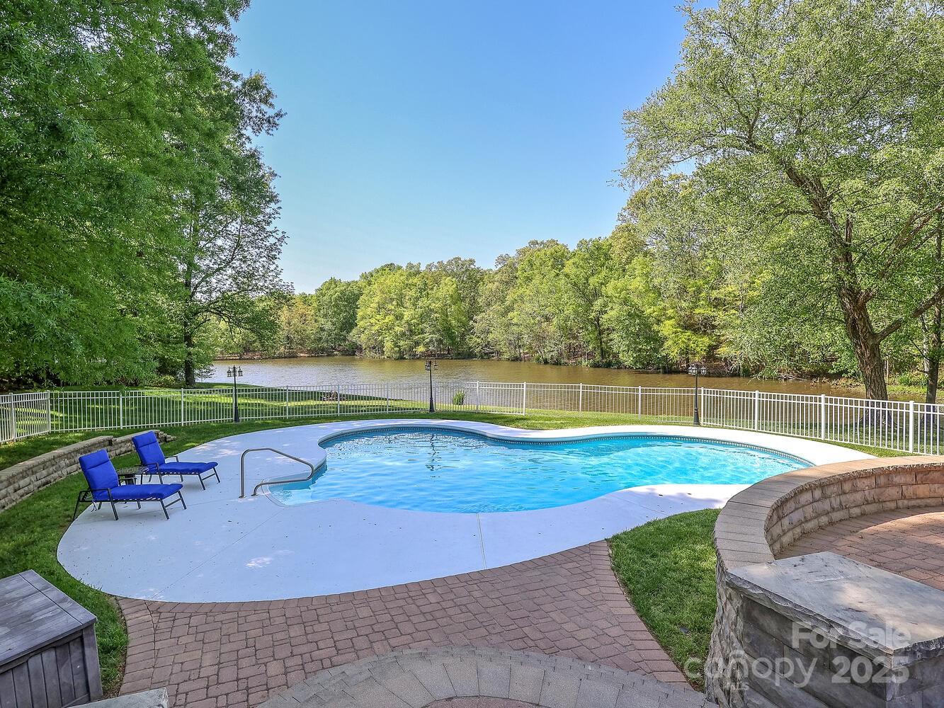 Walden Pond - Residential