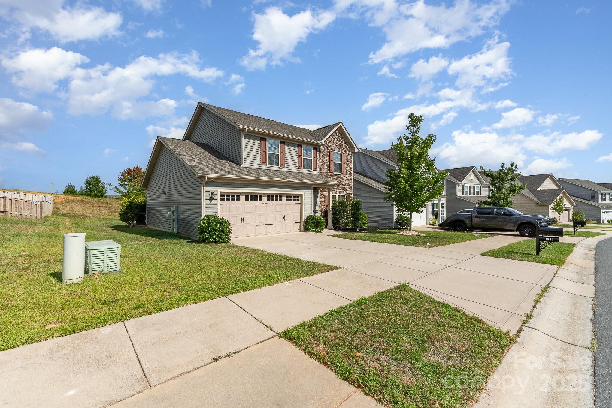 1556 Scarbrough Circle SW
