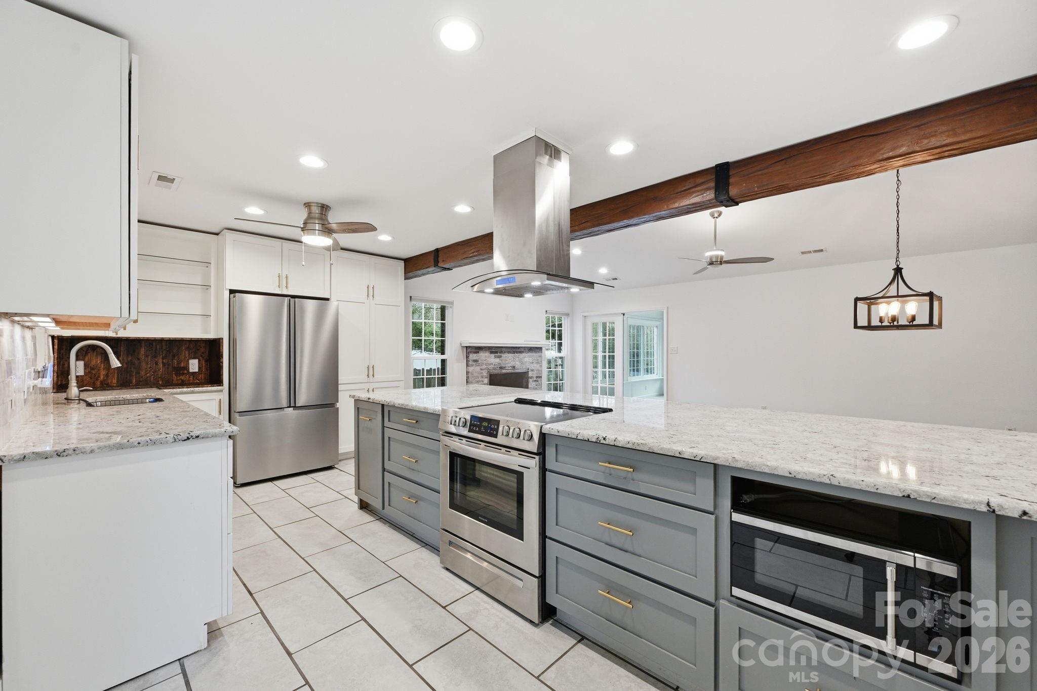 Olde Whitehall - Residential