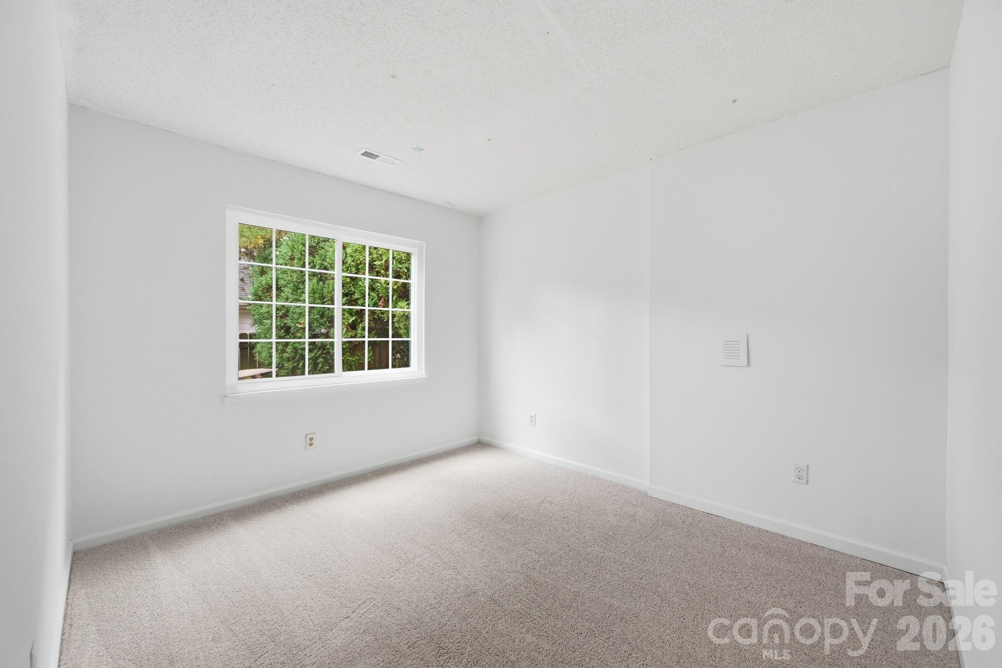 Olde Whitehall - Residential