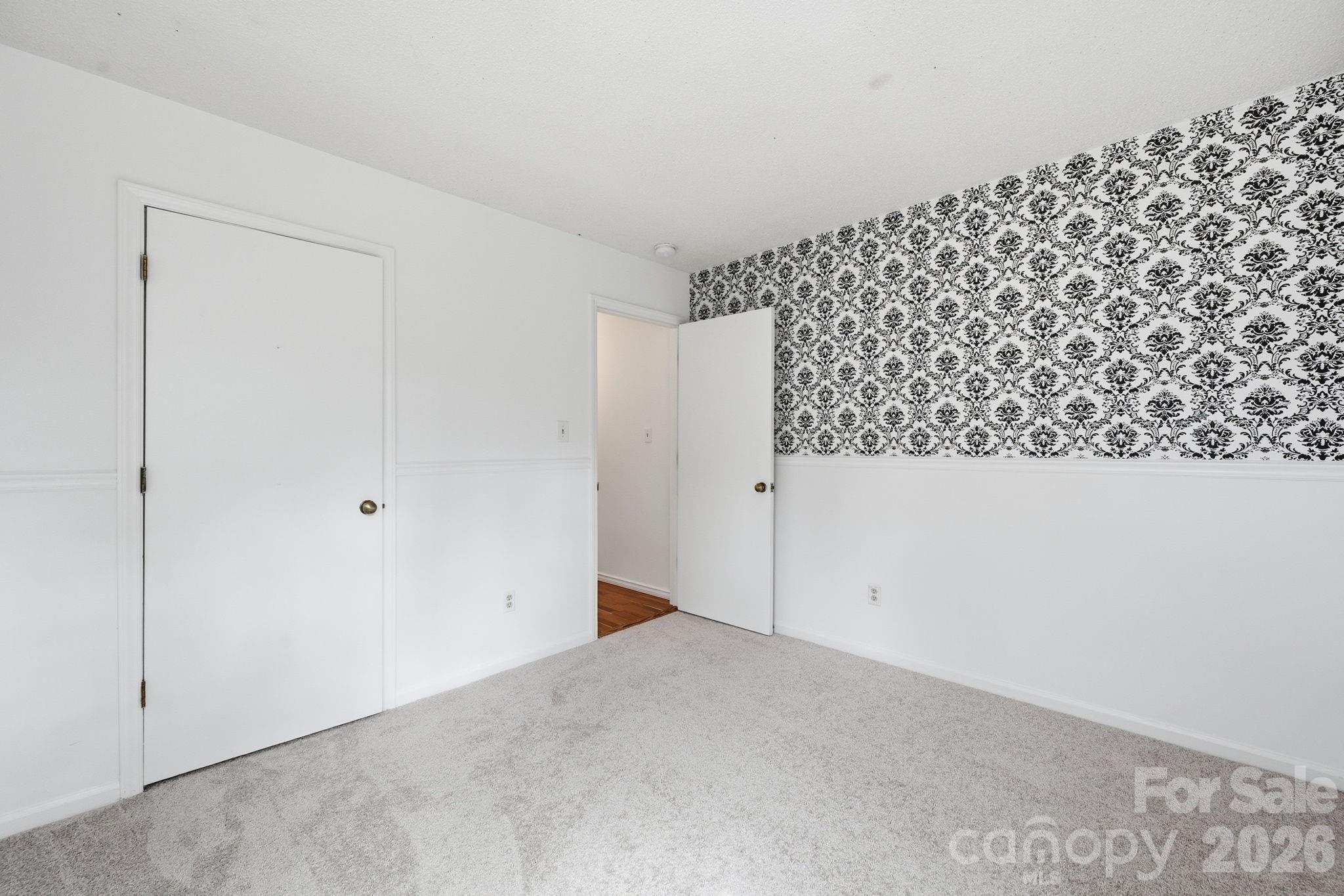 Olde Whitehall - Residential