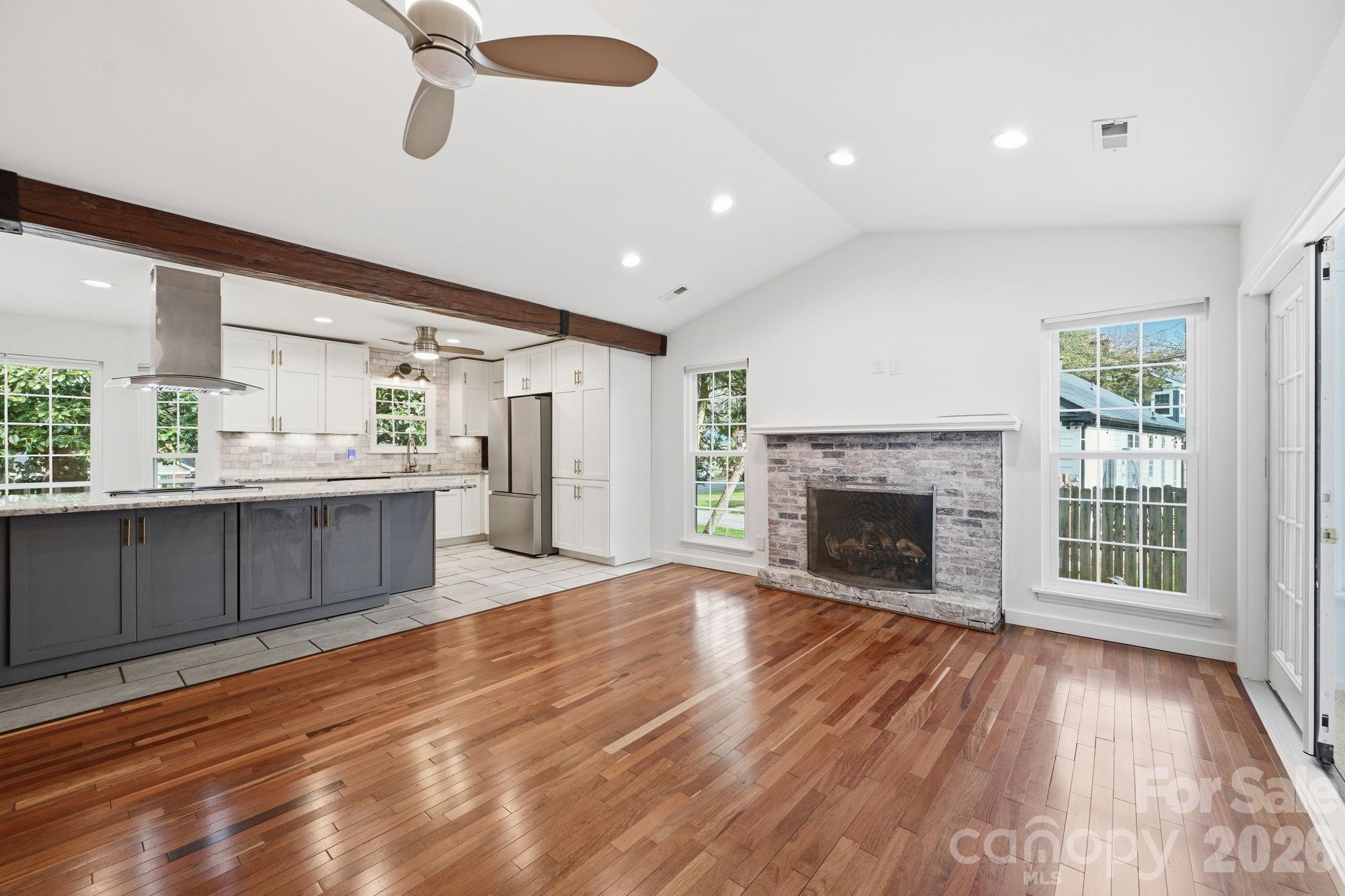 Olde Whitehall - Residential