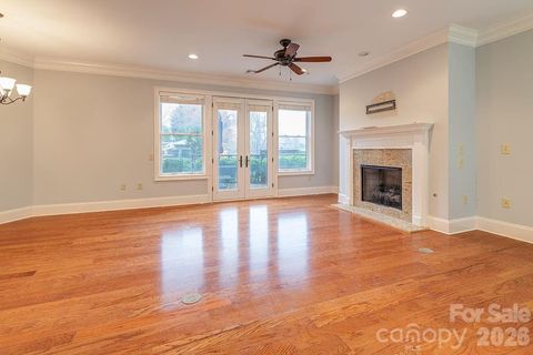 350 E Allen Street 103 Hendersonville NC 28792