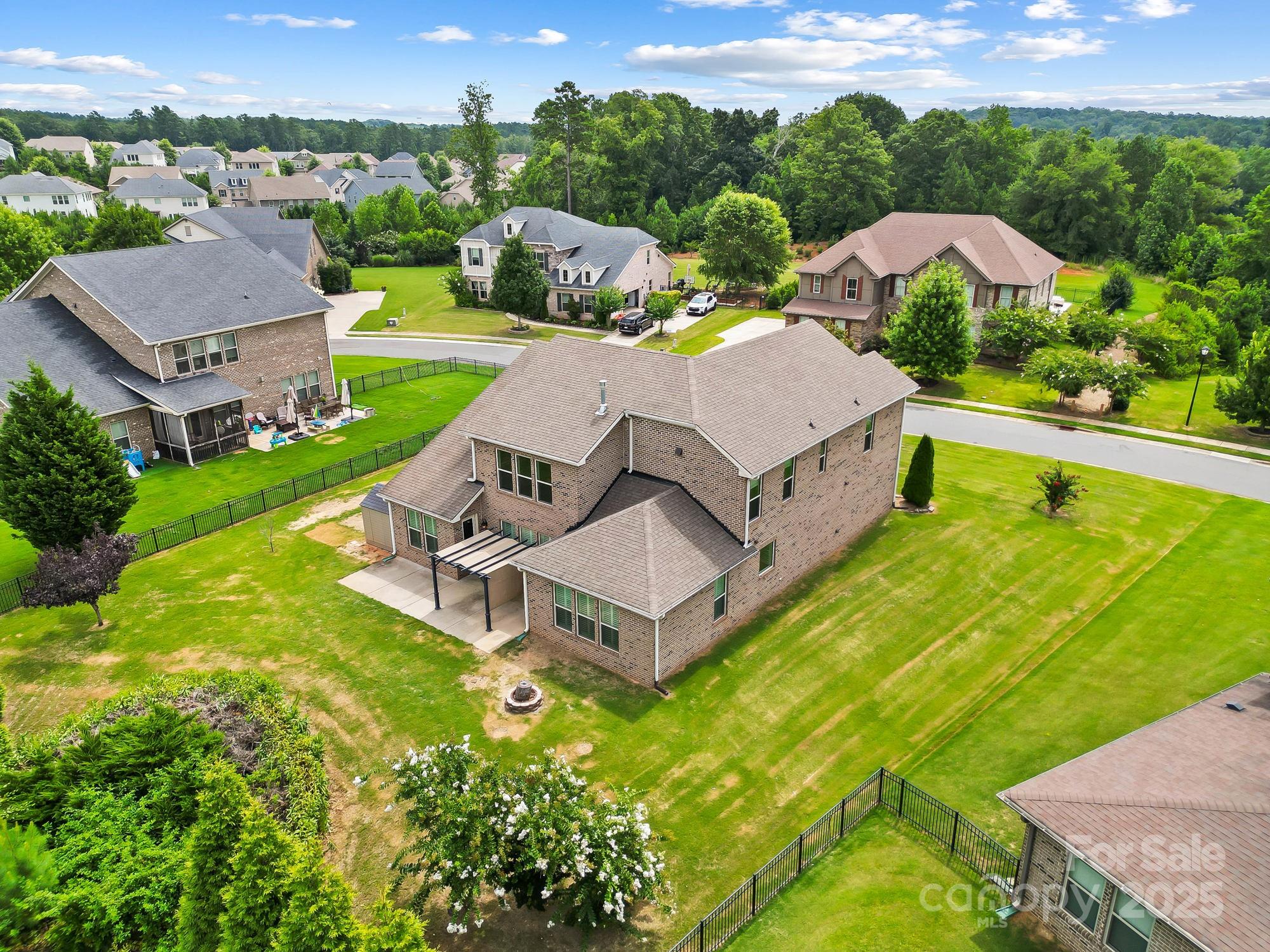 4201 Thames Circle