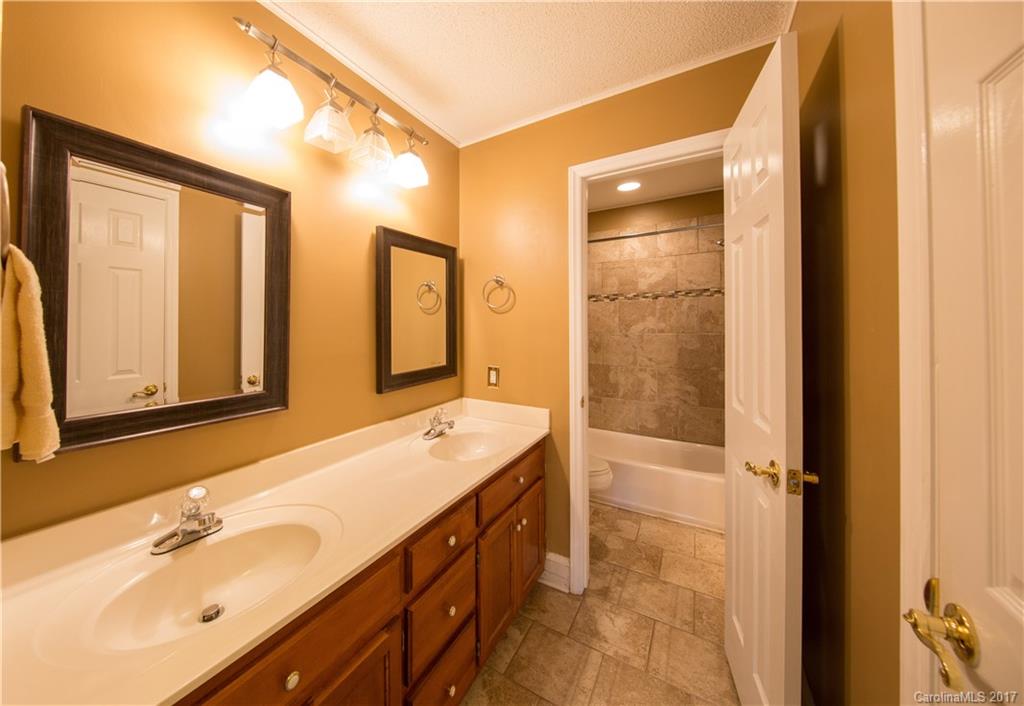 Meadow Lakes Ii - Residential