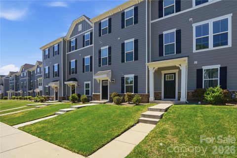 1311 Ashbury Street Charlotte NC 28216