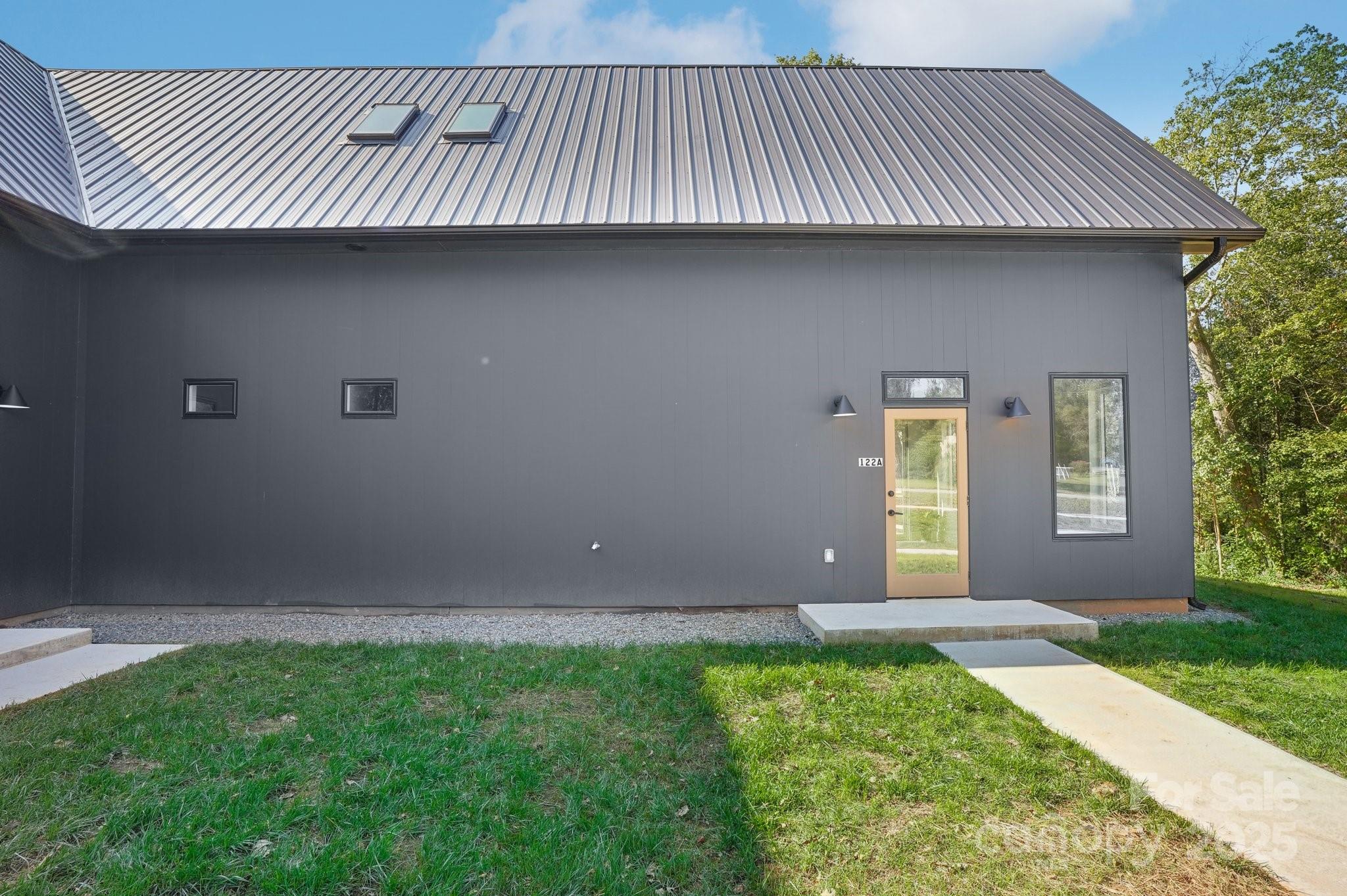 122 Laura Road A