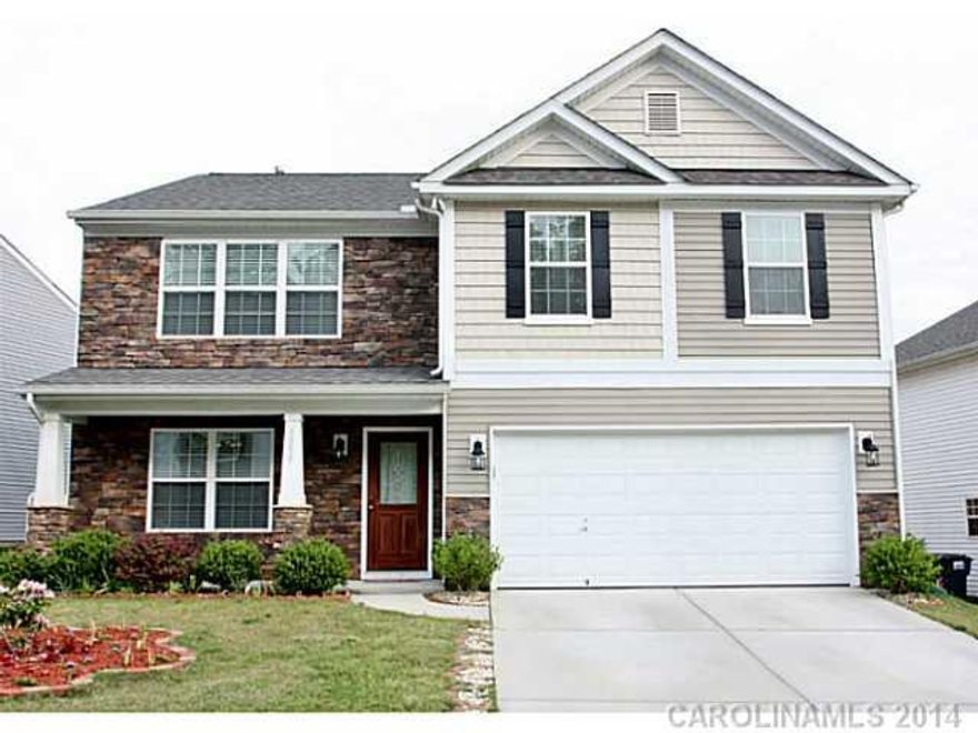 Very well kept home in Reid Pointe community. Formal dining room. Large master Bedroom and 3 other spacious rooms upstairs. Fifth bedroom with full bath on the main. Oversize patio and fenced backyard.New Roof on July ,2014.