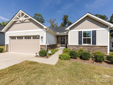 Photo of 4499 Hunton Dale Road NW, Concord, NC 28027 (MLS # 4304951)