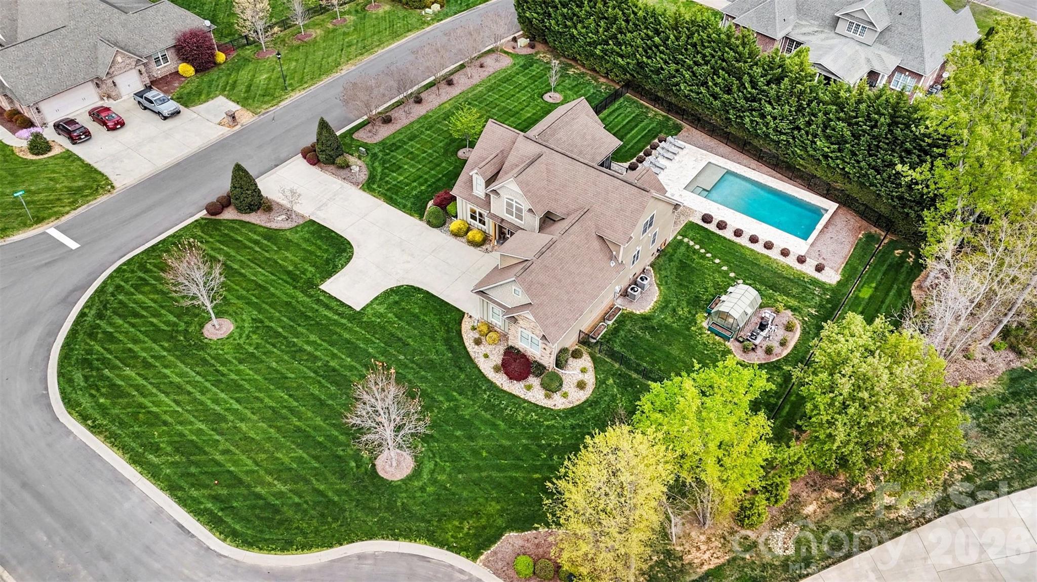 505 Williamsfield Drive