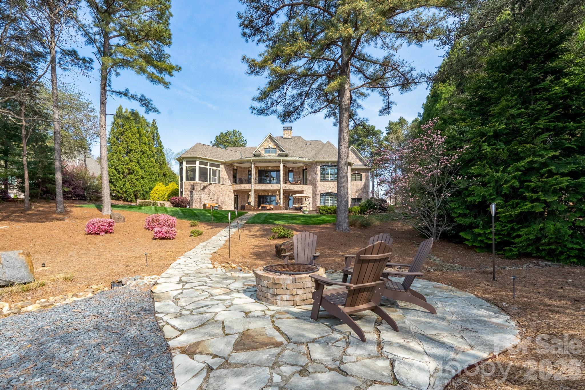 Uwharrie Point - Residential