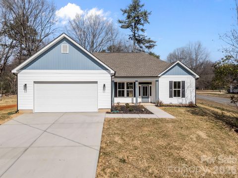 2105 Fowler Street Kannapolis NC 28083