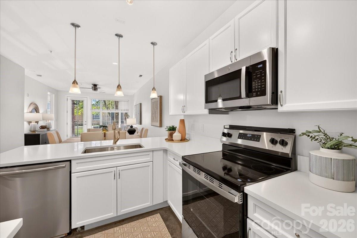 1101 W 1st Street