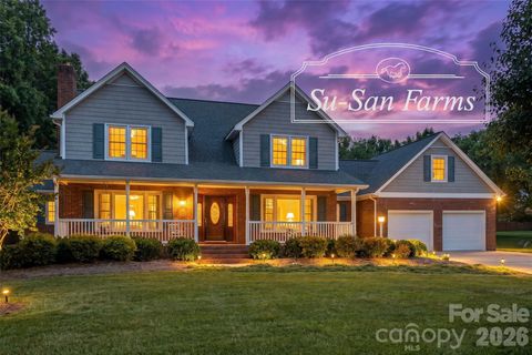 Photo of 3340 Su San Farms Road, Gastonia, NC 28056 (MLS # 4382690)