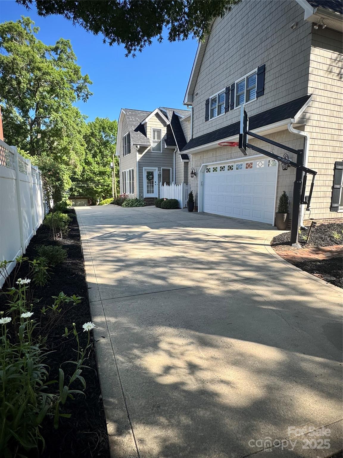 141 Eastover Drive SE