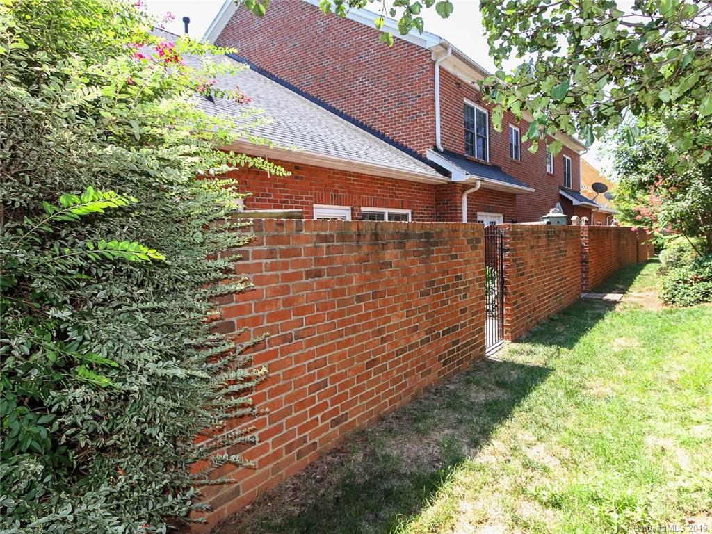 Beacon Knoll - Residential