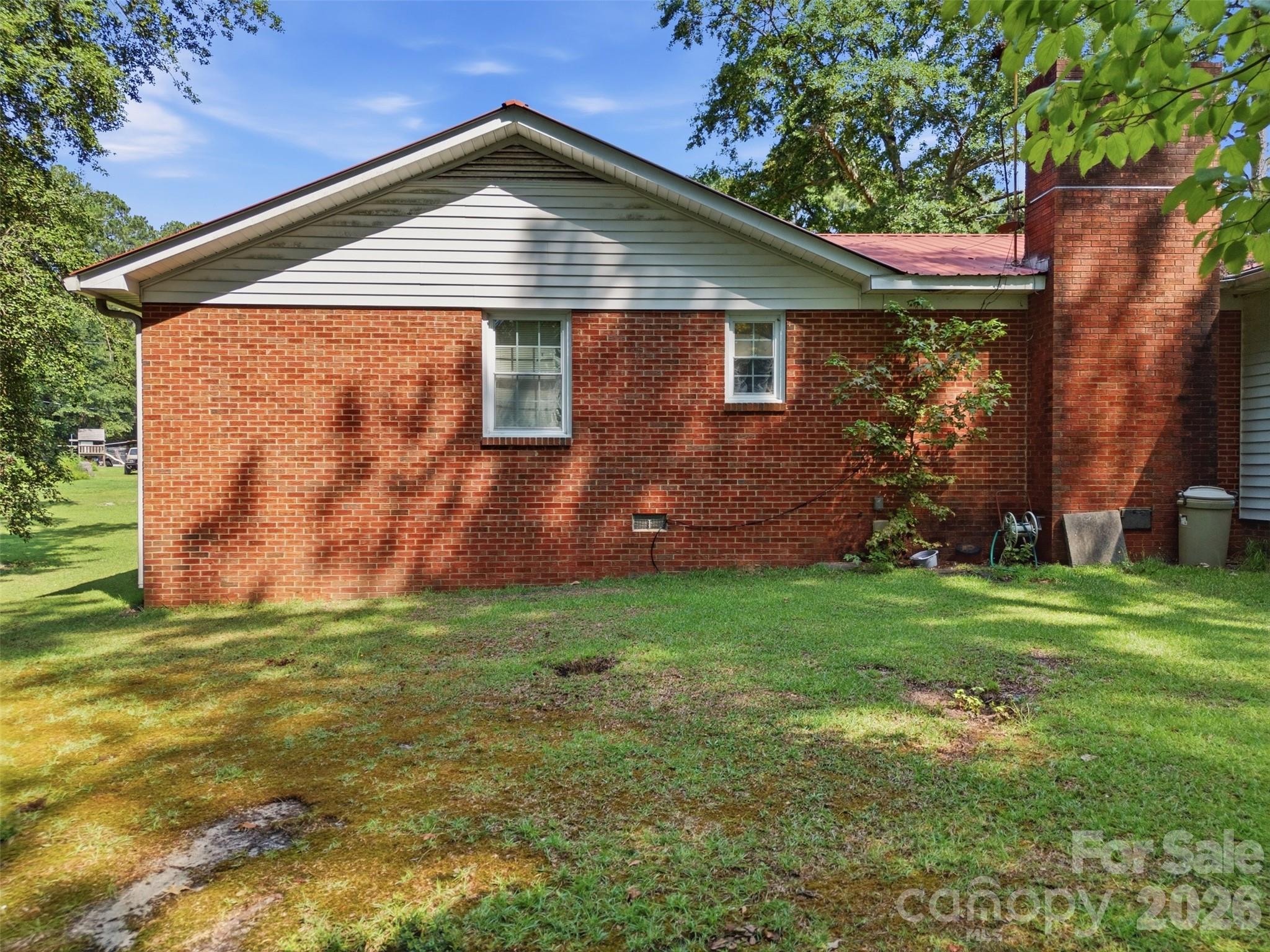 276 Dixie Trail