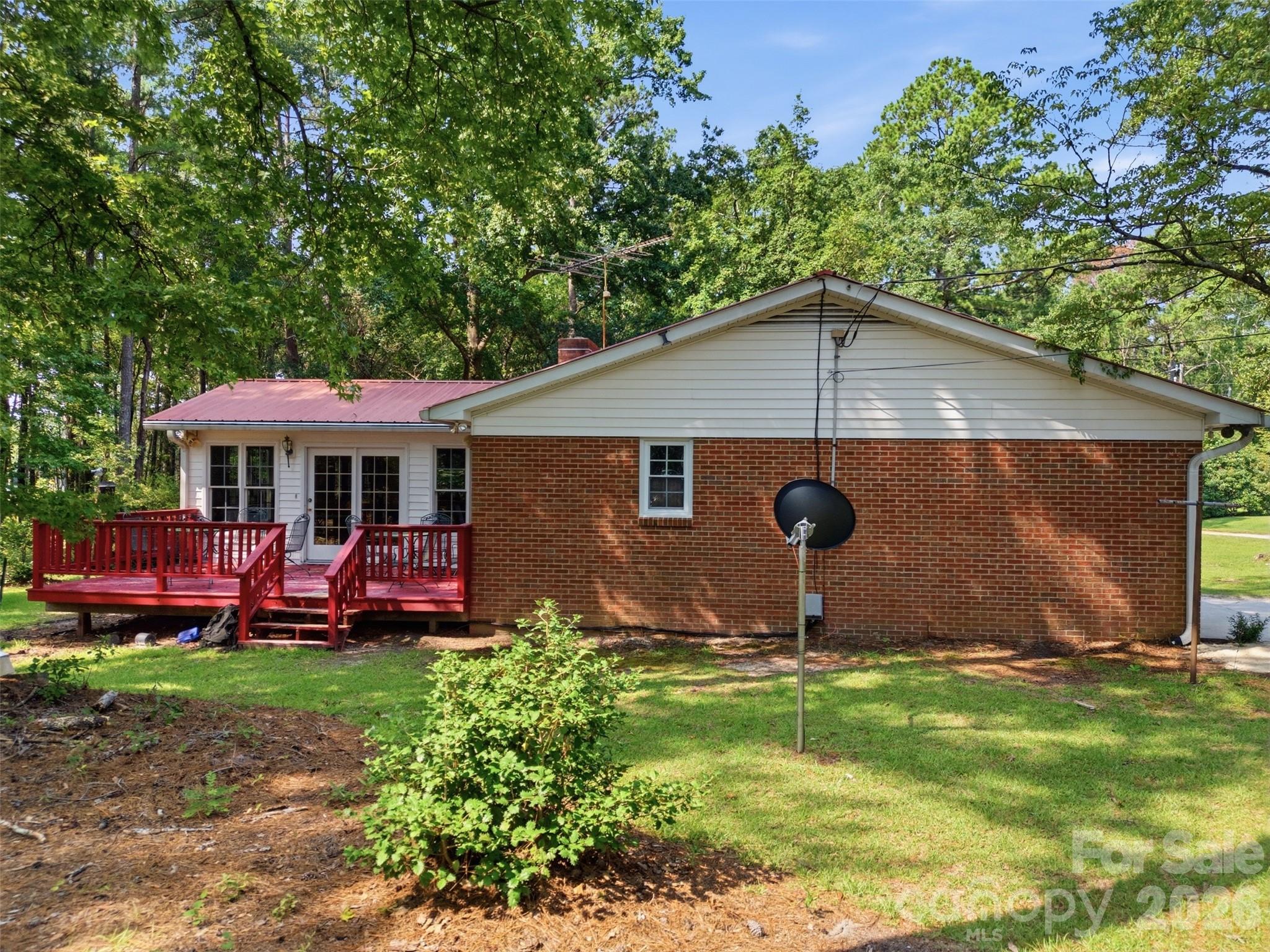 276 Dixie Trail