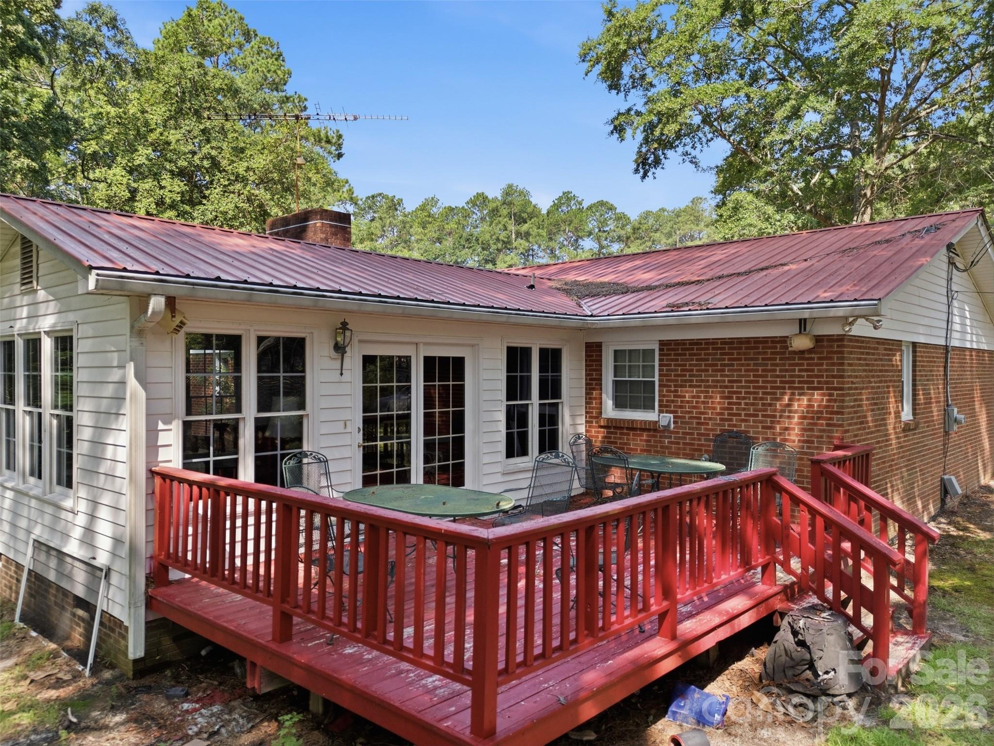 276 Dixie Trail