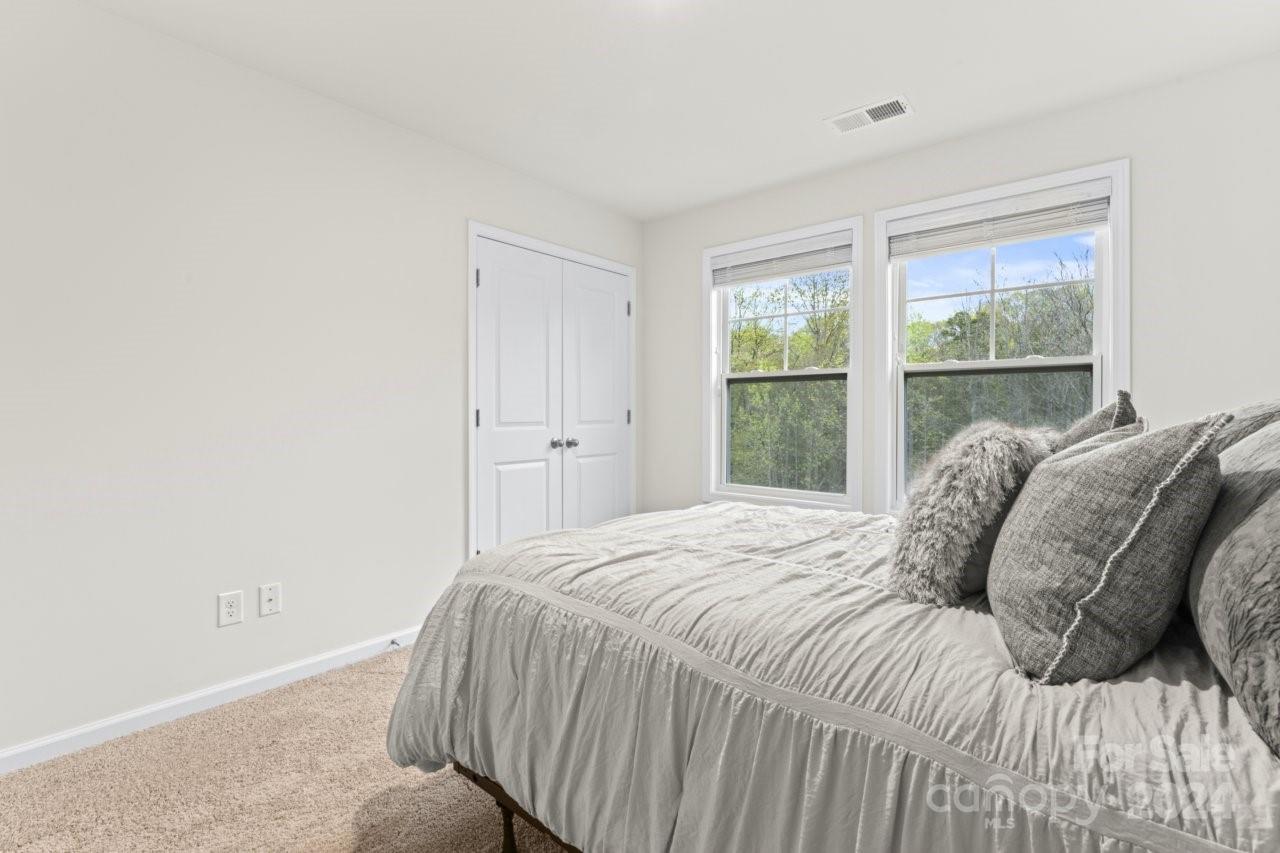 Ivy Ridge - Residential