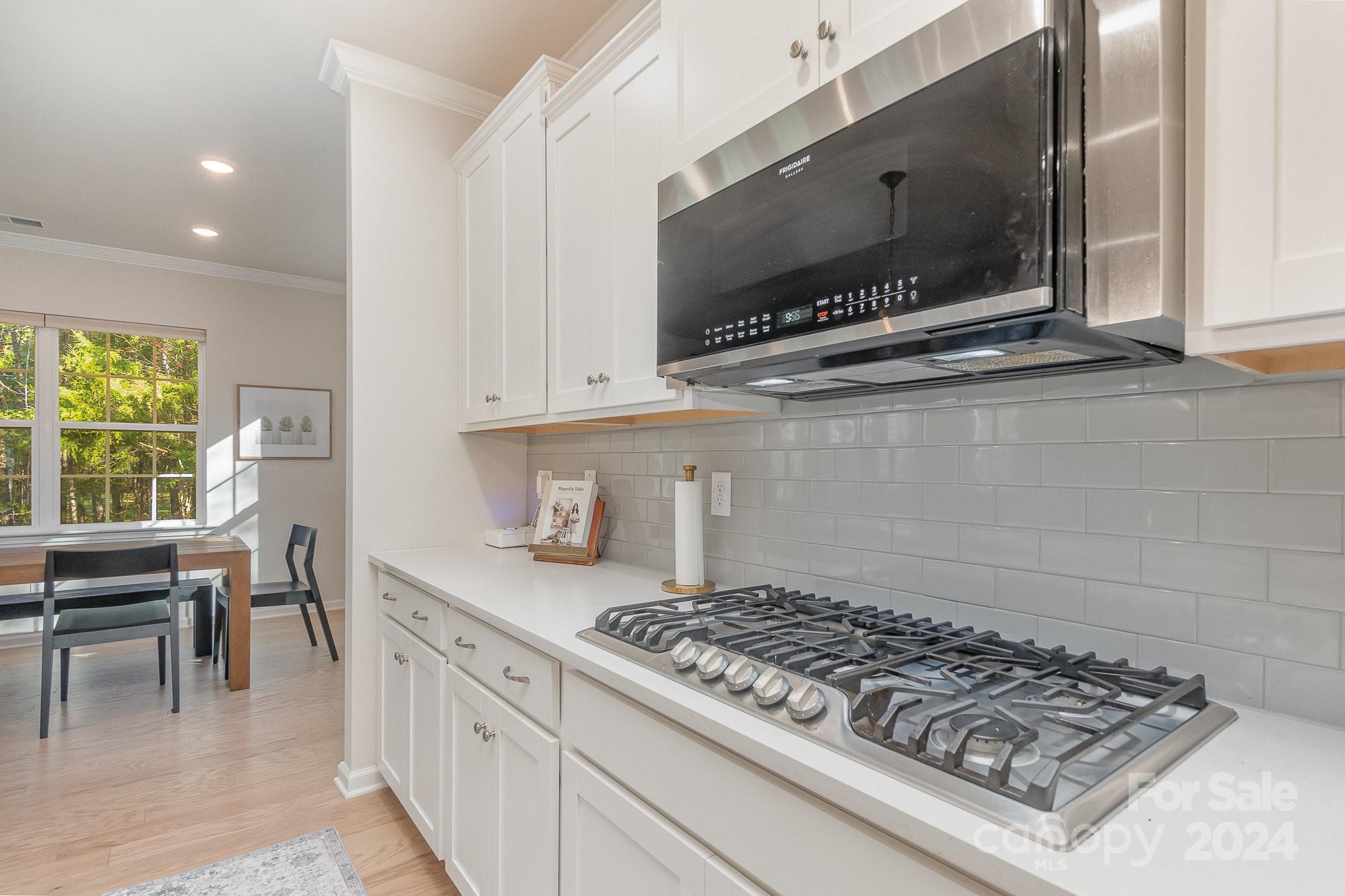 The Estates at Arlington Woods - Residential