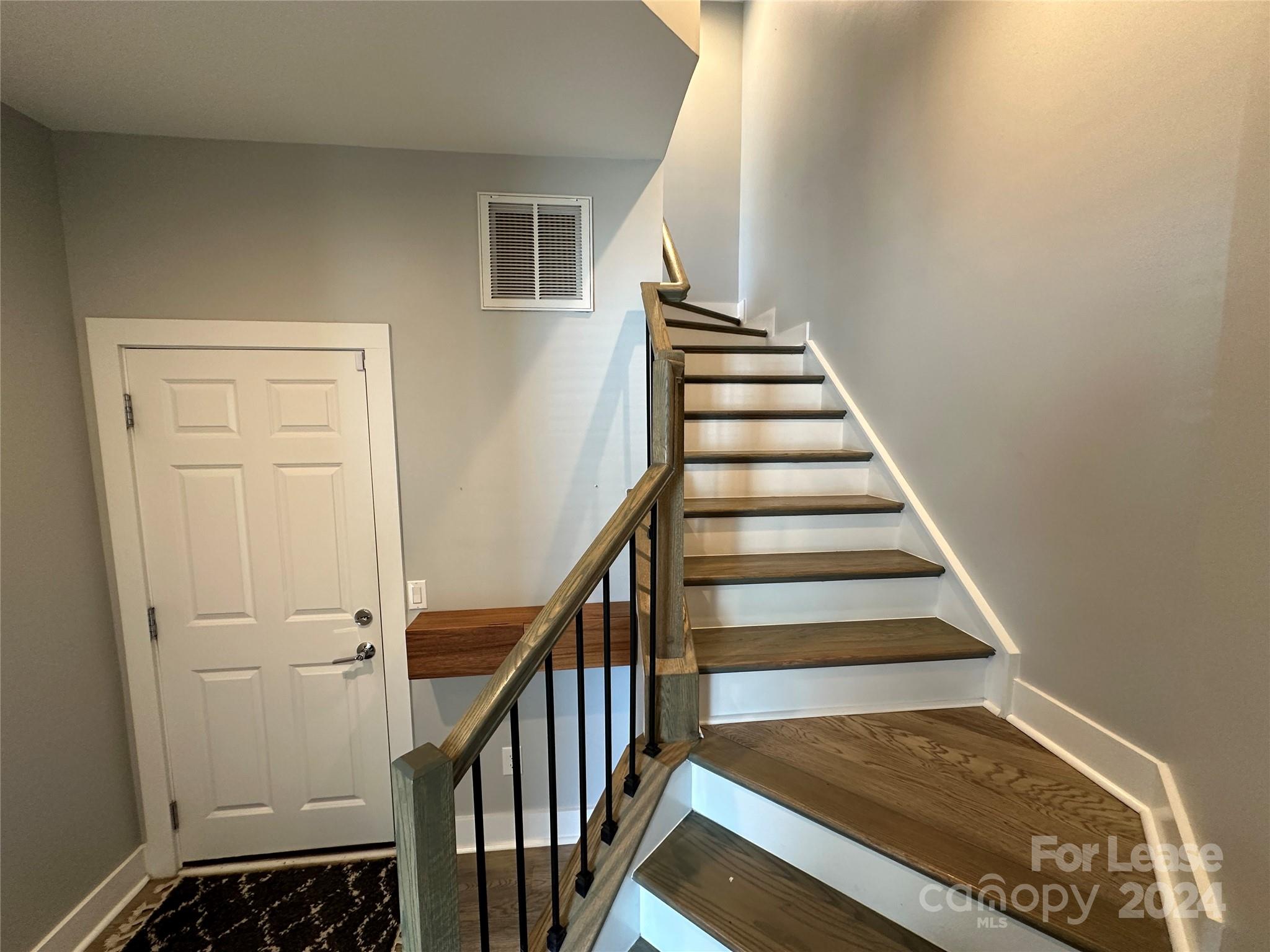 Central Point - Residential Lease