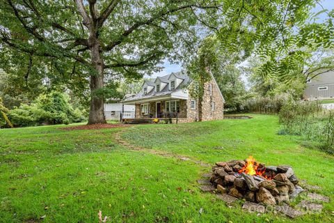 Photo of 51 Gudger Road, Candler, NC 28715 (MLS # 4306781)