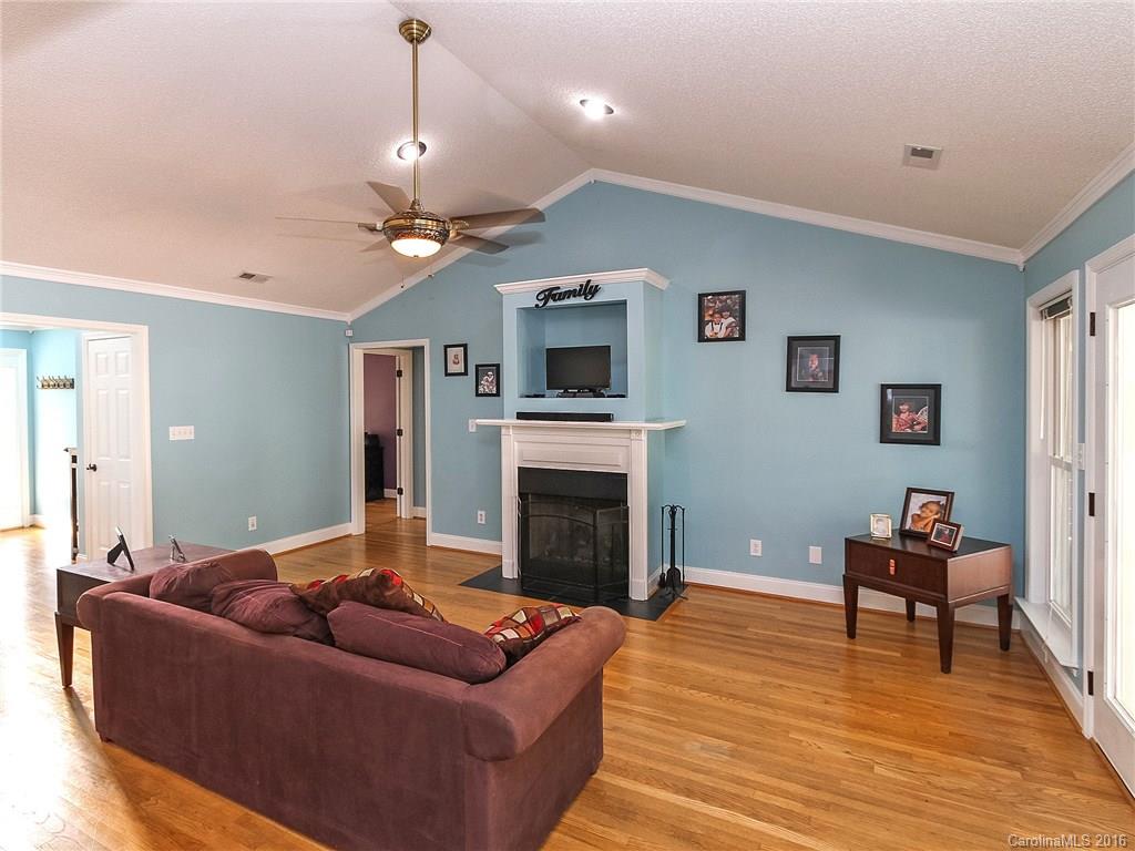 Monterey Hills - Residential