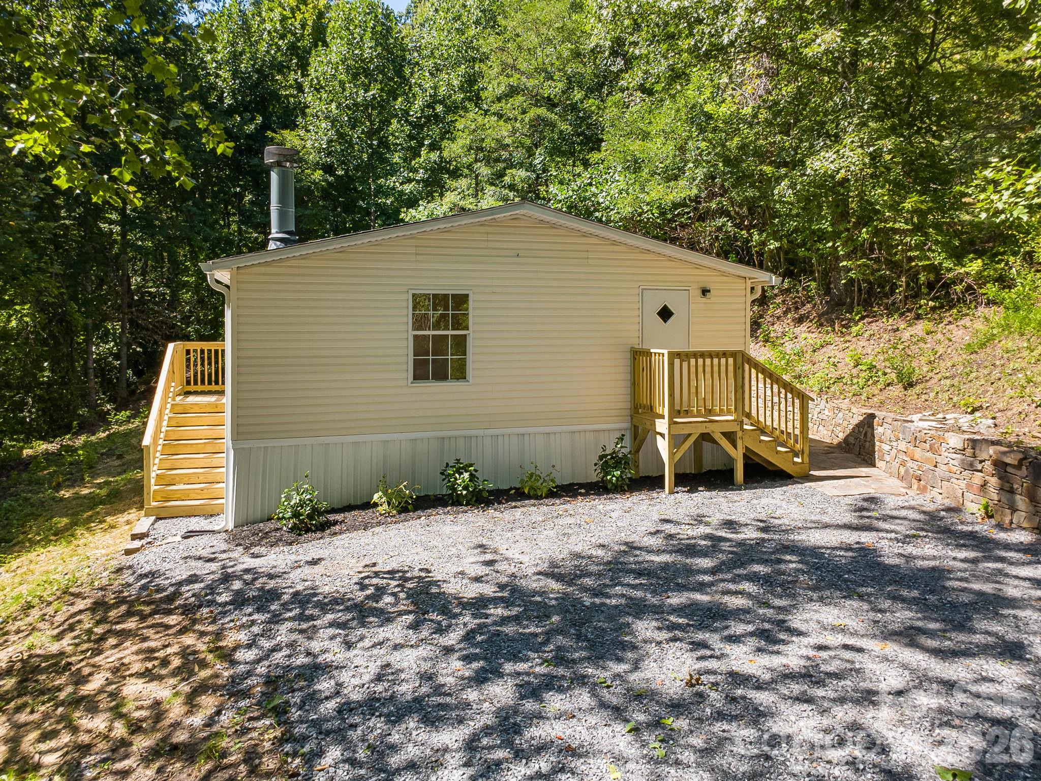 81 Spring Mountain Road