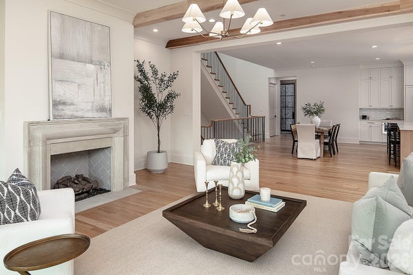 1214 S KINGS DR # A, CHARLOTTE, NC 28207 - Image decf4e1d96857f3bc957dd71fd0c8903/2192069430