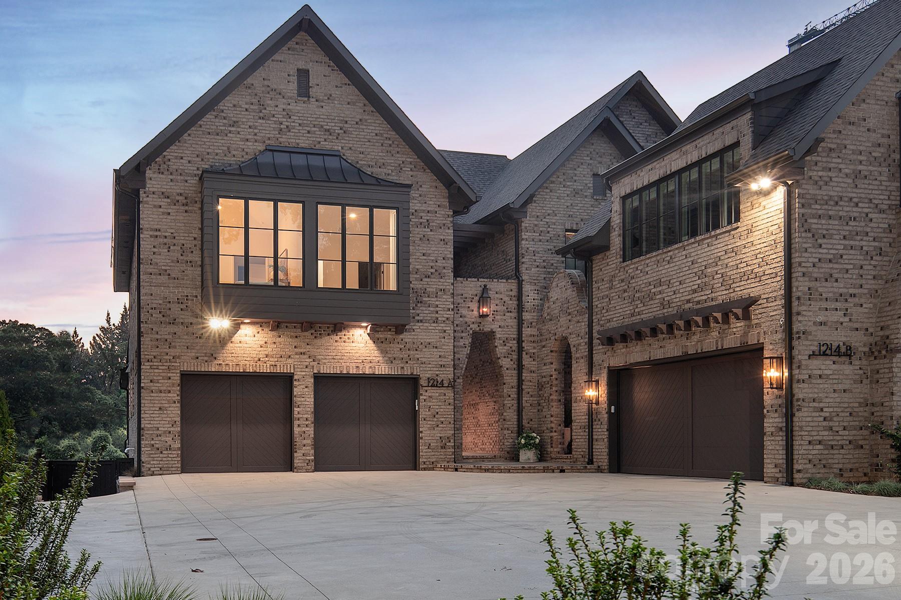 1214 S Kings Drive A