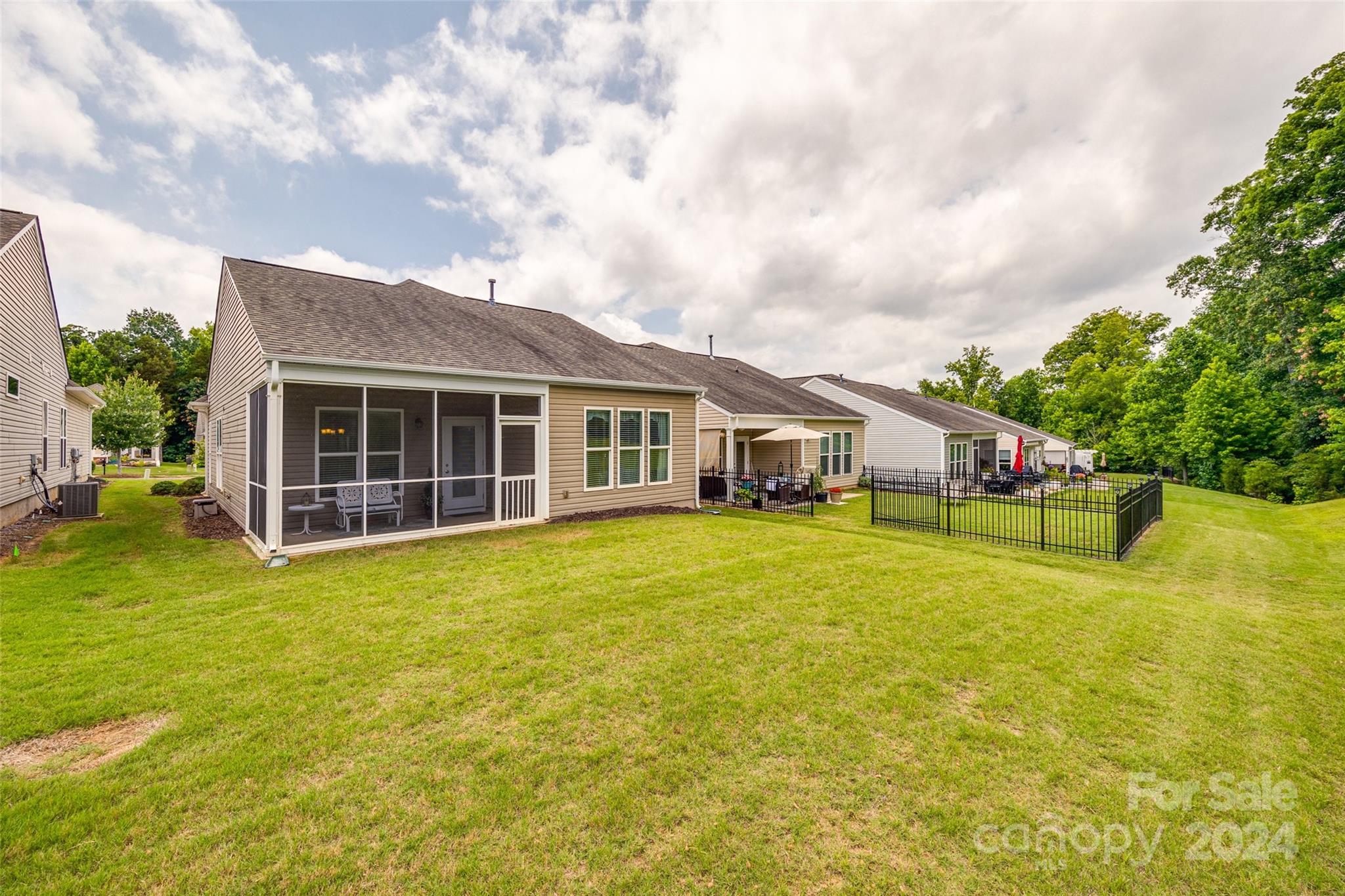 Sun City Carolina Lakes - Residential