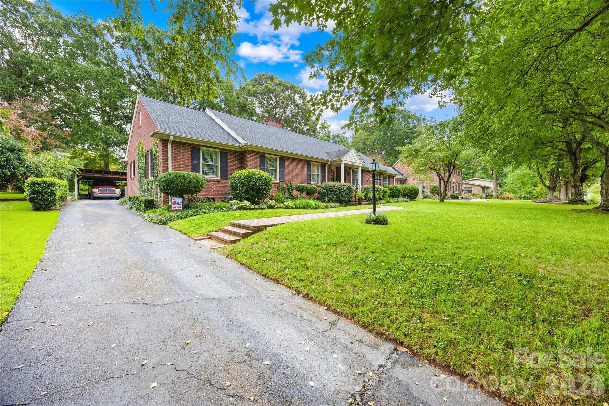 944 Churchill Drive